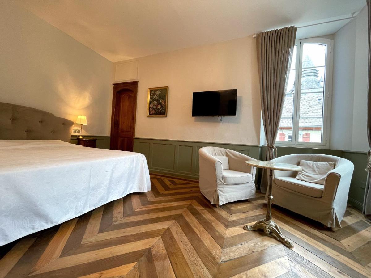 Maison D'Hotes Le Couvent Hotell Bagnères-de-Bigorre Exteriör bild